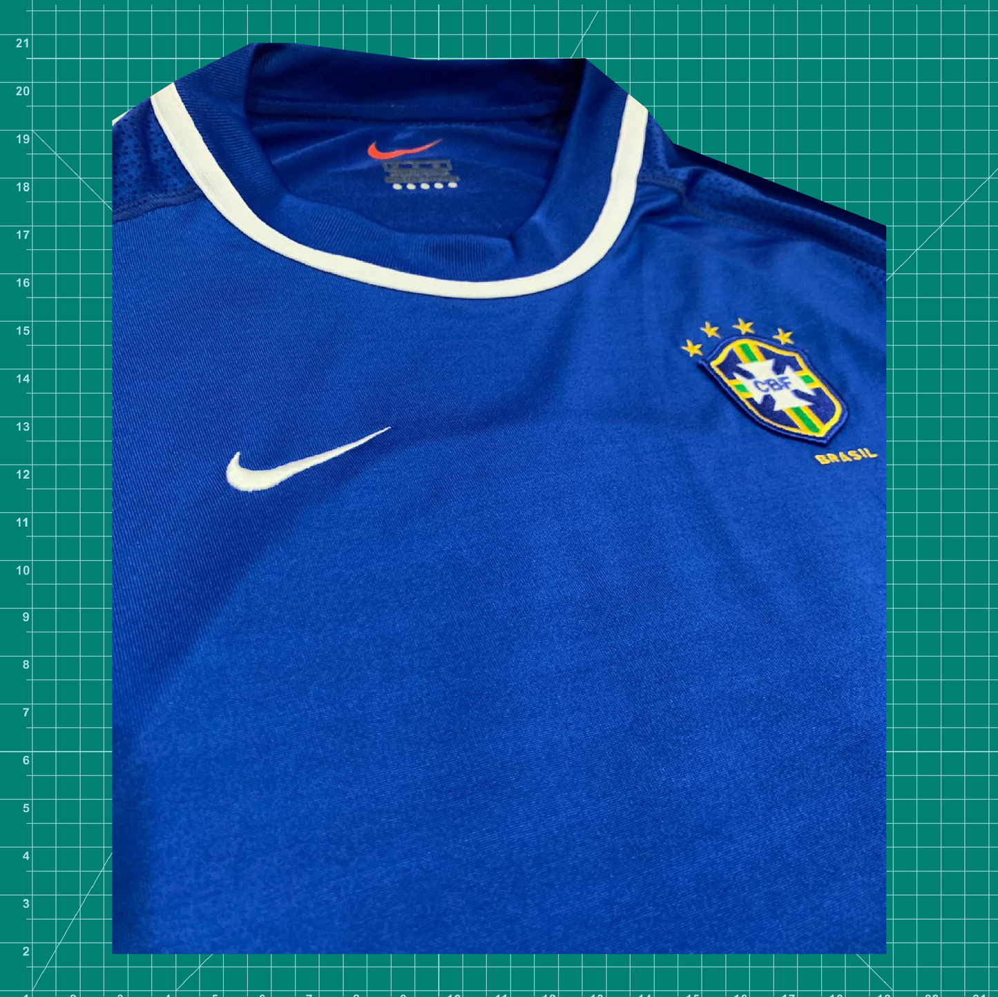 Vintage Nike Brazil (00/01) Away Jersey